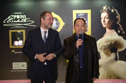 嘿嘿视频APP下载美容院加盟